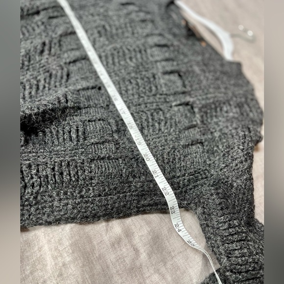 Woven belted BCBG charcoal tunic sweater M - Picture 6 of 6